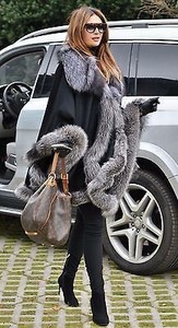 Nouvelle marque femmes respirant laine tissu en peau de mouton Plaid haute rue vêtement teint sur mesure Poncho veste vêtements d'extérieur - Product Image 5