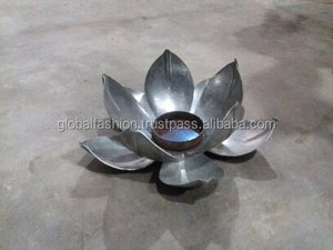 Mini lanterne marocaine dorée bougeoir en métal fait à la main écologique résistant à la chaleur pour la décoration intérieure de Noël - Product Image 6