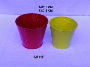 High Quality Painted Iron Planter With Embossed Patterns Flower Port <b>for</b> Home and Garden Metal Garden Planter in Wholesale Price - Product Image 3