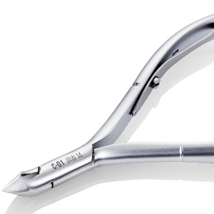 Meilleures ventes Pince à cuticules Boîte Joint C-01 Nghia Manucure Pédicure Ongles Outils Fabriqué au Vietnam Acier Matériau OEM Disponible - Product Image 1