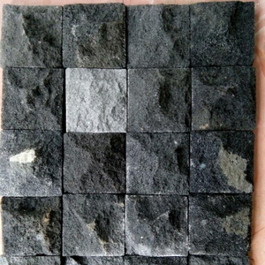 Pedra Hitam Bruta Vulcanic Carreaux aux tons foncés variant du gris foncé au noir - Product Image 1