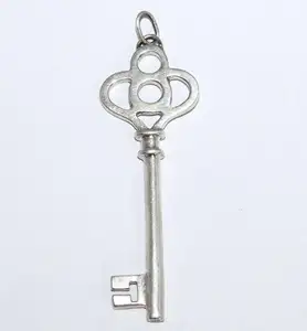 Beautiful Silver Designer Key Shaped 925 Solid Sterling Silver Pendant 2 1/2" Long Latest Fashion Jewelry