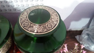 โกศทองเหลืองสลักรูปศพสีเขียวสไตล์อเมริกัน - Product Image 4