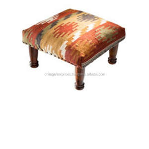 Prix de gros Pouf ottoman brodé personnalisable Idéal pour ajouter une touche unique à votre intérieur au prix d'usine - Product Image 5