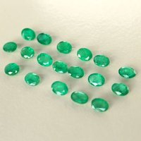 Cristales de Esmeralda Naturales Verdes, Piedra Suelta con Corte de Pera Opalescente, Certificada por Terceros para la Fabricación de Joyas
