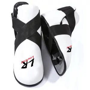 Hochwertige schwarze anpassen Semi-Kontakt Karate Box schuhe PU Semi Contact Schuhe Fuß schutz Kick Boots Martial Arts Karat