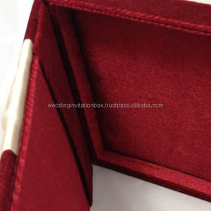 Caja de terciopelo para invitación de boda - Product Image 4