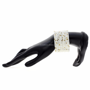 Bracelet manchette multicouche tendance avec perles ethniques - Product Image 1