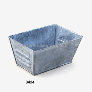 กระถางโลหะสังกะสีสี่เหลี่ยม - Product Image 1