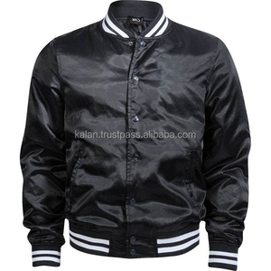 KVJ17 Veste universitaire en polyester satiné pour hommes et femmes Manteau d'hiver sans col brodé avec vente en gros de style vierge - Product Image 4