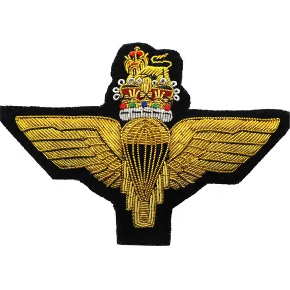 Royal Gold Lion wing badge Hand made insignia for officer uniform whole sale customized embroidery hat badges