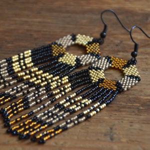 Pendientes de Cuentas Hechos a Mano, Pendientes Hexagonales, Pendientes Estilo Boho - Product Image 1