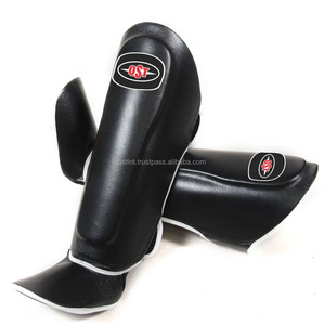 2024 Protège-tibia de conception personnalisée pour la boxe et le Muay Thai Logo personnalisé Protège-jambes de kickboxing axé sur la protection - Product Image 3