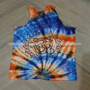 เสื้อกล้ามผู้ชายผ้าฝ้ายถัก 100% พิมพ์ลายมัดย้อมสไตล์ฮินดูยอดนิยม สำหรับฤดูร้อน ขายส่งจากอินเดีย - Product Image 5