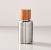 Juego de Coctelera con Cubitera, Juego de Utensilios de Bar de Acero Inoxidable con Tapa de Madera, Kit de Herramientas de Bar para Uso en Casa, Bar o Restaurante