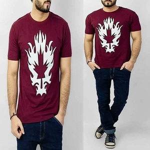 เสื้อยืดแขนสั้นสีดำขายส่งพิมพ์ลายพร้อมโลโก้ที่กำหนดเอง - Product Image 4