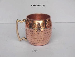 Taza de oso de cobre de mula de Moscú con mango de latón de alta calidad con forro de peltre, taza de mula de Moscú martillada de cobre a precio al por mayor - Product Image 2