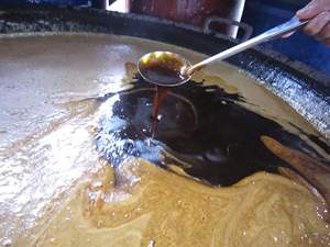 Mélasse de canne à sucre de qualité certifiée (Brix Min 75%)/Mélasse de canne à sucre vietnamienne/Mme Lily - Product Image 3