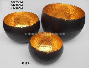 Portavelas de Hierro en Colores Negro y Dorado con Bordes Similares a Llamas, Portavelas para Decoración Navideña del Hogar, Portavelas con Hojas Doradas - Product Image 3