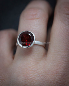 925 Sterling Silver Classic Style <b>Garnet</b> Gemstone <b>Ring</b> with Bezel Setting for Wedding Party or Anniversary - Product Image 2