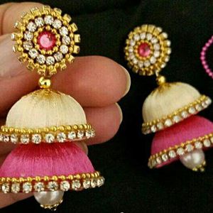 Boucles d'oreilles pendantes en fil de soie - Product Image 4