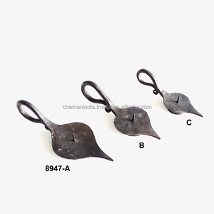 Forgé à la main Feuille Bougeoir - Product Image 1