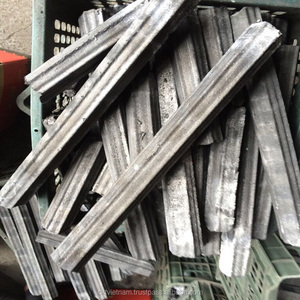 ถ่านบาร์บีคิวไม้เนื้อแข็งรูปหกเหลี่ยมคุณภาพพรีเมียม ผลิตด้วยเครื่องจักร ผลิตในเวียดนาม ใช้ได้นาน 4-5 ชั่วโมง - Product Image 3