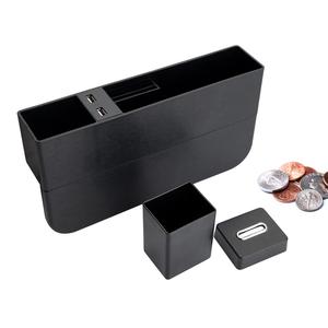 Boîte de rangement universelle pour voiture XTRONS avec deux ports USB et porte-monnaie amovible - Product Image 2