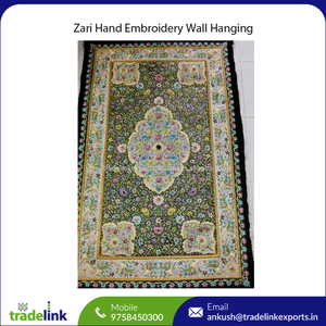 Tapiz Bordado con Joyas Zari Árabes, Decoración Dorada Mística para el Hogar - Product Image 2