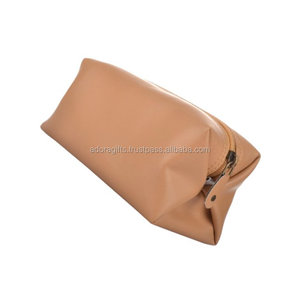 กระเป๋าเครื่องสำอาง PU สีน้ำตาลแบบพกพาพร้อมที่ปิดซิป - Product Image 1