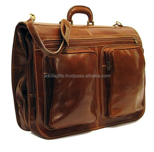 Rendy-Bolso de viaje deportivo de cuero, bolsa de lona ligera y elegante - Product Image 1