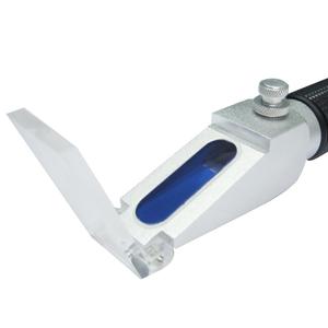 Réfractomètre clinique vétérinaire portable pour le plasma sanguin, le sérum protéique et l'urine, nouvelle conception, avec ATC intégré (emballage OEM disponible) - Product Image 4