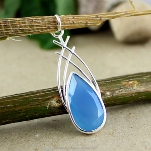 Nouvel arrivage de bijoux en argent sterling 925 forme de poire Aqua calcédoine pierre précieuse pendentif fait main fournisseur de bijoux au prix de gros - Product Image 1