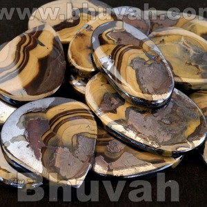 พลอยชัลเลนเบลดแบบหลวม ทรงคาโบชอง ธรรมชาติ ขายส่ง คละแบบ - Product Image 2