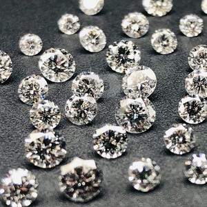 Diamante Natural Blanco de Corte Redondo de 3.7 a 4.0 mm, Claridad VS2, Diamante Suelto para Joyería con Certificados GIA e IGI, Diamante RRP - Product Image 4