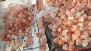 Boules de Massage au sel de l'Himalaya Matériau organique Fait à la main Blanchiment de la peau du corps Meilleures formes Emballage personnalisé Artisanat naturel Sian - Product Image 3