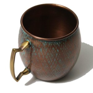 Taza de Cobre con Pátina Antigua - Perfecta para Moscow Mules - Product Image 1