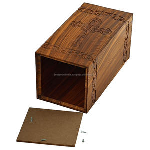 Bois naturel fin sculpté à la main avec bordure-grande urne en bois pour adulte, fournitures de funérailles cuivworld inde - Product Image 4