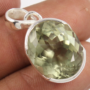 จี้อัญมณีสีเงินแท้925ละเอียดอ่อนขนาด15*18มม. จี้พลอยอัญมณีสีเขียวเจียระไนรูปไข่ของขวัญสำหรับผู้หญิง - Product Image 1