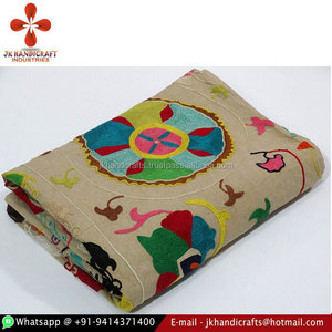 Housse de lit traditionnelle 3 pièces, couvre-lit brodé à la main, plusieurs coloris, uzumaki - Product Image 1