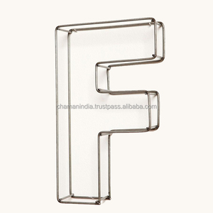Marco de Arte de Pared Antiguo con Letras del Alfabeto de la A a la Z - Product Image 1
