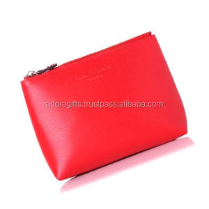 Bolsa de cosméticos para mujer de buena calidad con cierre de cremallera en color rosa - Product Image 1