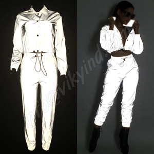 Survêtement réfléchissant pour femme, haut court, à capuche et pantalon Long, ensemble 2 pièces, couleur contrastée, pantalon de jogging, vêtements tendance, nouvelle collection 2020 - Product Image 3