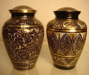 <b>Companion</b> Urn Engraved Design <b>Brass</b> Finished Adult <b>Companion</b> Funeral Urn <b>Set</b> in Pewter Polish for Pet Ashes - Product Image 4
