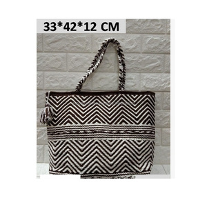 Sac à bandoulière d'été vintage à la mode pour femmes Style de robe de conception de motif de fil brodé pour les achats en plein air - Product Image 5