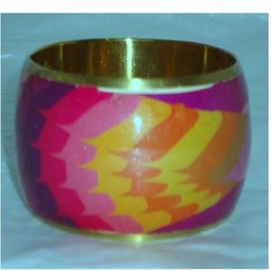 Brazalete Kada de latón esmaltado hecho a mano para niñas y mujeres - Product Image 1