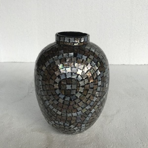 Jarrón Negro Ecológico de Alta Calidad Más Vendido, Nuevo Diseño, Jarrón MOP de Vietnam - Product Image 1