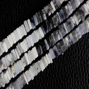 Perles Heishi en opale dendritique naturelle de 16 pouces de Long, forme carrée lisse, vente en gros de haute qualité - Product Image 3