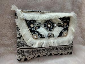 Bollywood Style Canvas <b>Evening</b> Clutch <b>Bag</b> with Satin Lining and Hand Embroidered Thread Pattern - Product Image 3