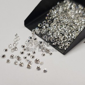 เพชรสังเคราะห์ 2.7 ถึง 3.2 มม. สี GHI ความสะอาดระดับ SI ผลิตด้วยวิธี HPHT เพชรเมลีทรงกลมสีขาวเจียระไนแบบกลม น้ำหนัก 0.07-0.13 กะรัต ความสะอาดระดับ SI1 - Product Image 3